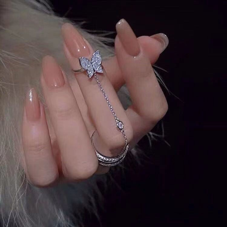 Butterfly Tassel Link Sparkling Diamond Finger Ring