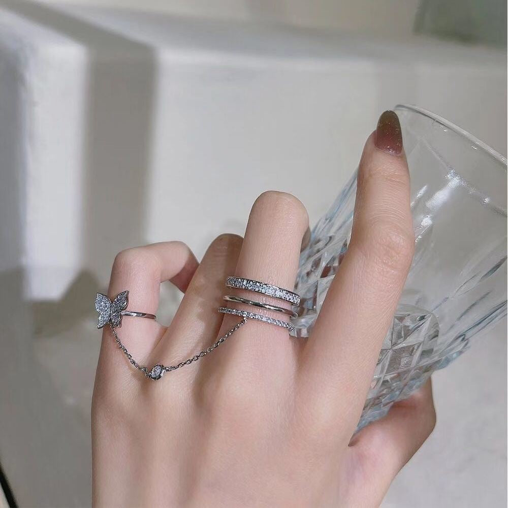 Butterfly Tassel Link Sparkling Diamond Finger Ring